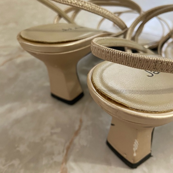 Vintage Women's Gold Strappy Sandals - Picture 5 of 7